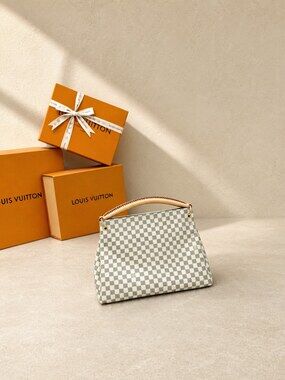 LOUIS VUITTON Artsy MM in Damier Azur Canvas | New / Unused